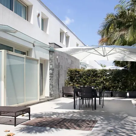 Carlino House