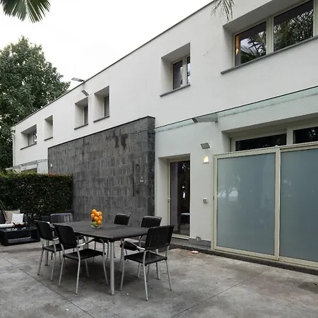 Carlino House