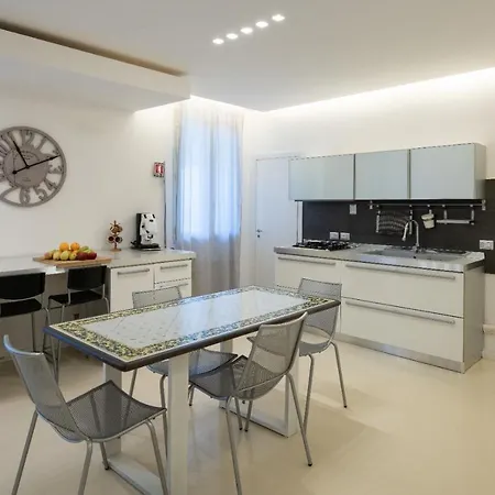 Carlino House * Mascali