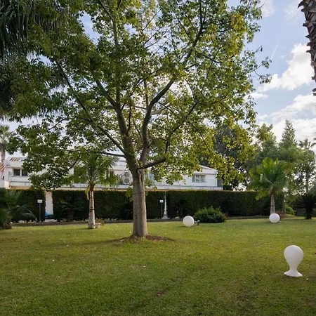Carlino House Holiday home *
