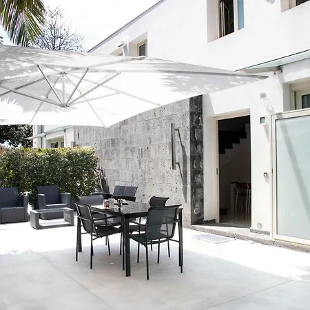 Carlino House *